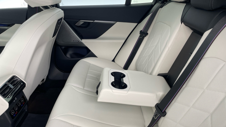 BMW i5 250kW eDrive40 M Sport Pro 84kWh 5dr Auto [Comf+] Electric Estate